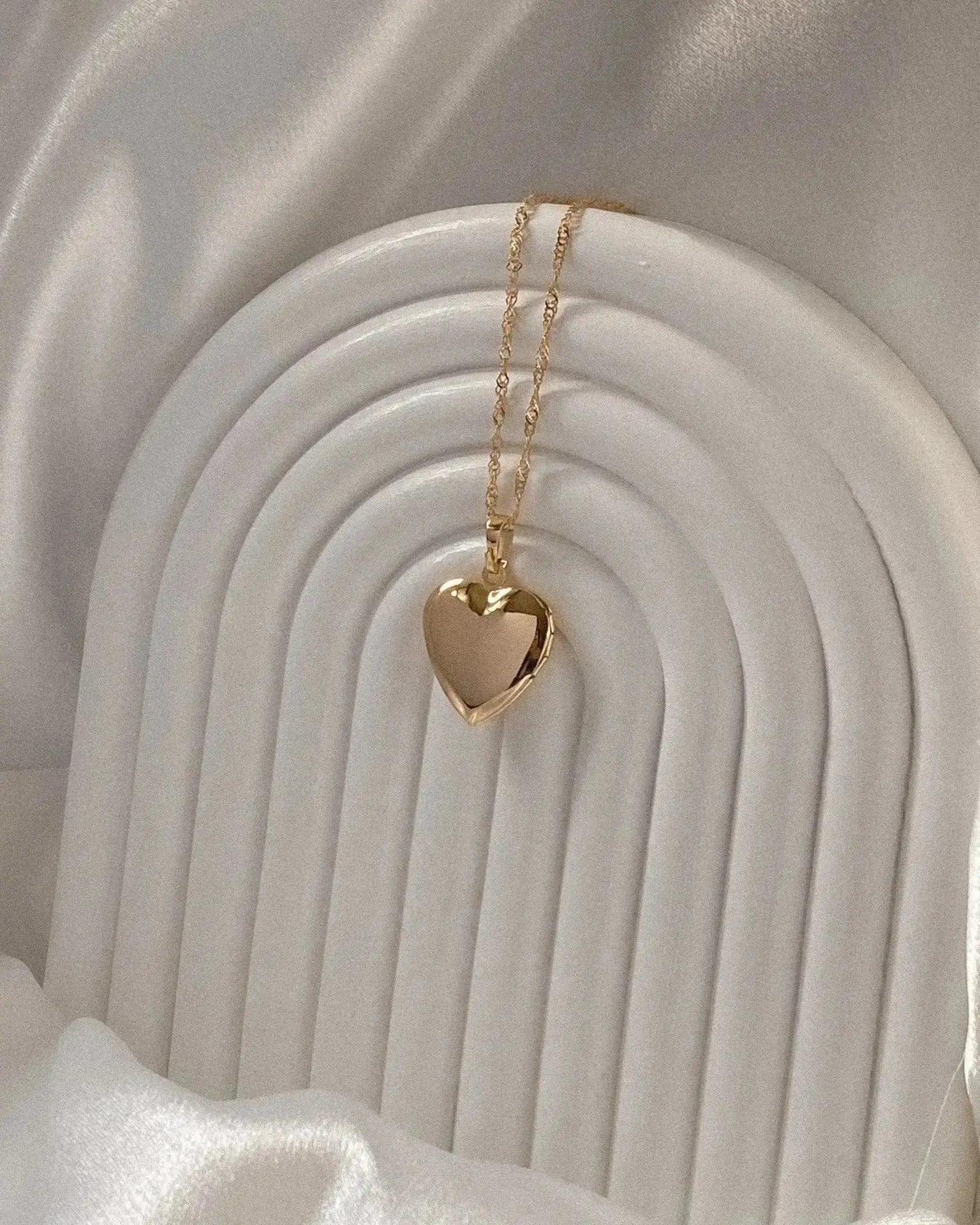 Aiko Locket Necklace (Limited Edition) - Midori Jewelry Co.