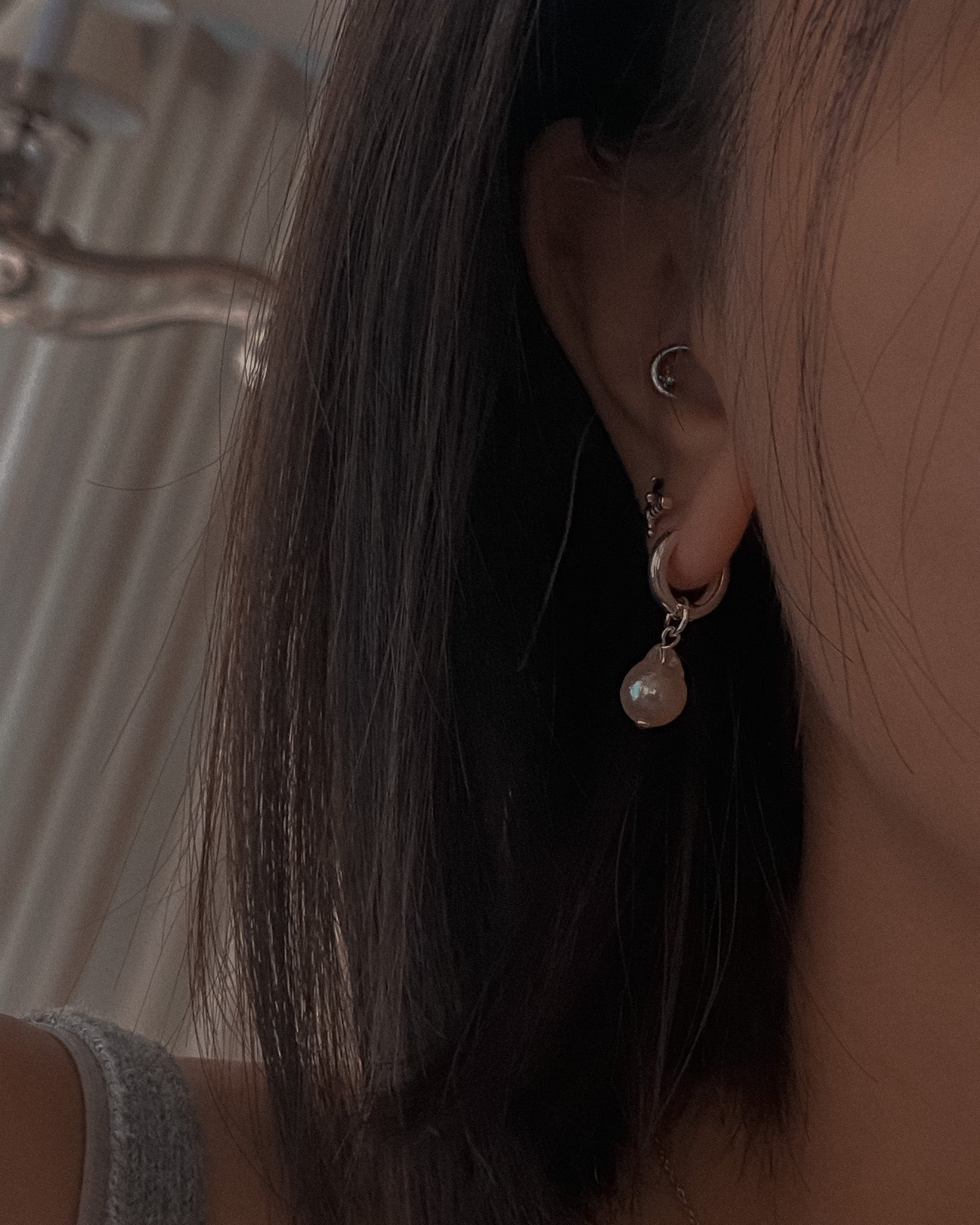 Mini Huggie Hoops / Sterling Silver - Midori Jewelry Co.