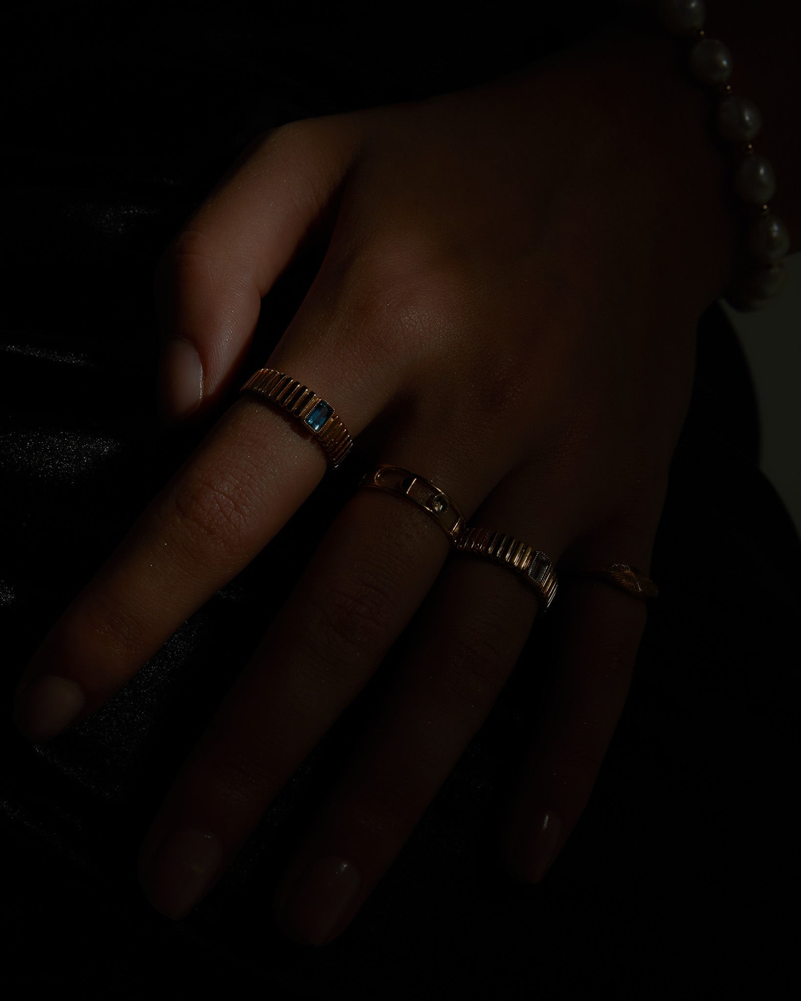 Statement Rings Saturn Ribbed Ring / 9K Solid Gold Midori Jewelry Co.