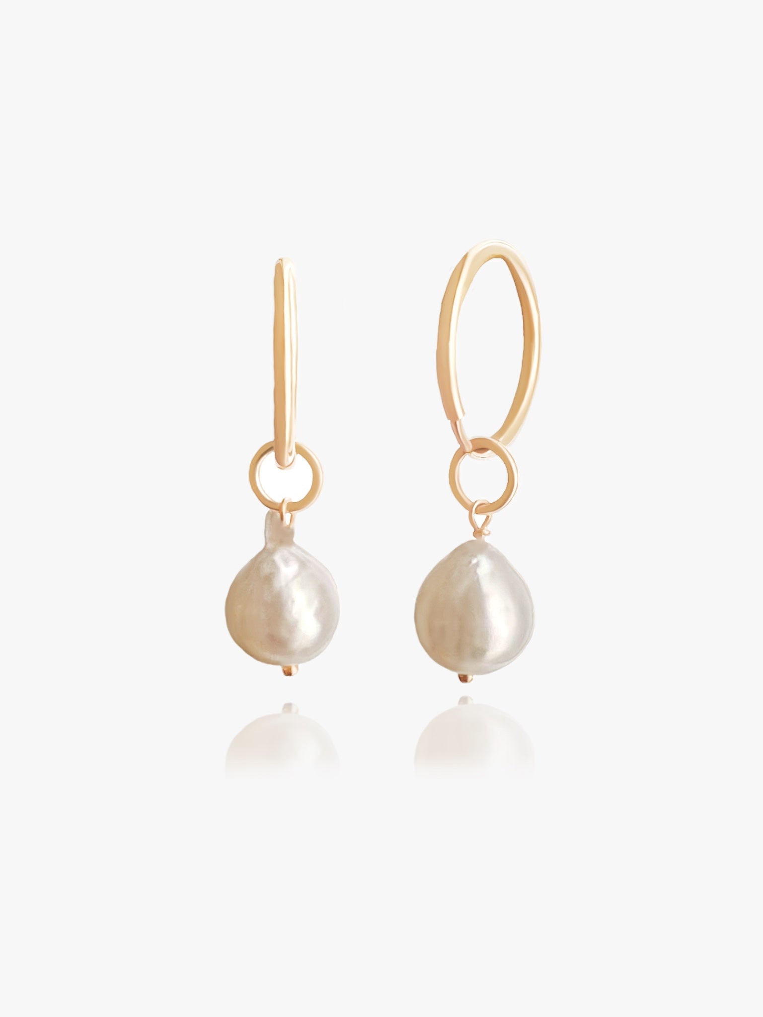 Akoya Pearl Hoop Earrings / Gold-Filled - Midori Jewelry Co.