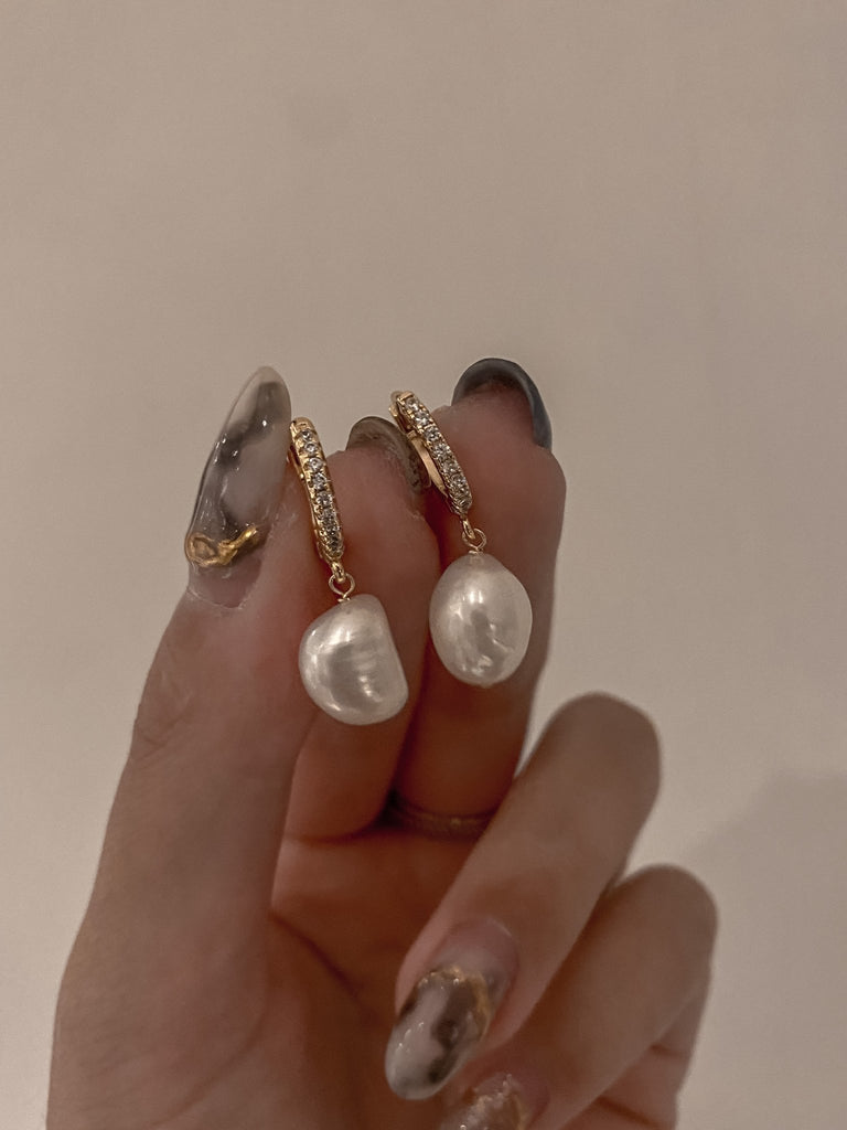 Pearl Earrings Charlotte Pearl Hoops / Gold-Filled Midori Jewelry Co.