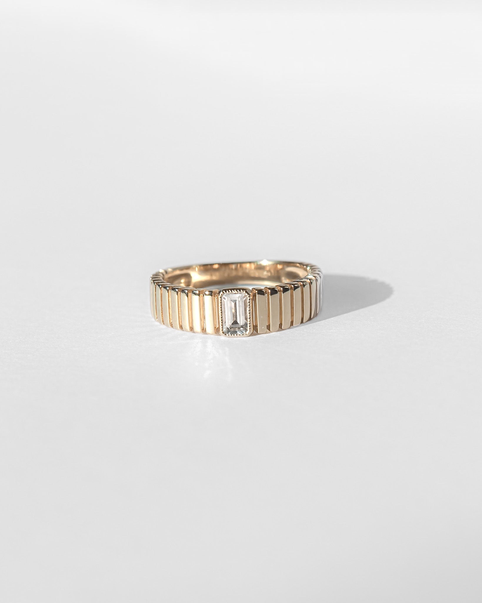 Statement Rings Venus Ribbed Ring / 9K Solid Gold Midori Jewelry Co.